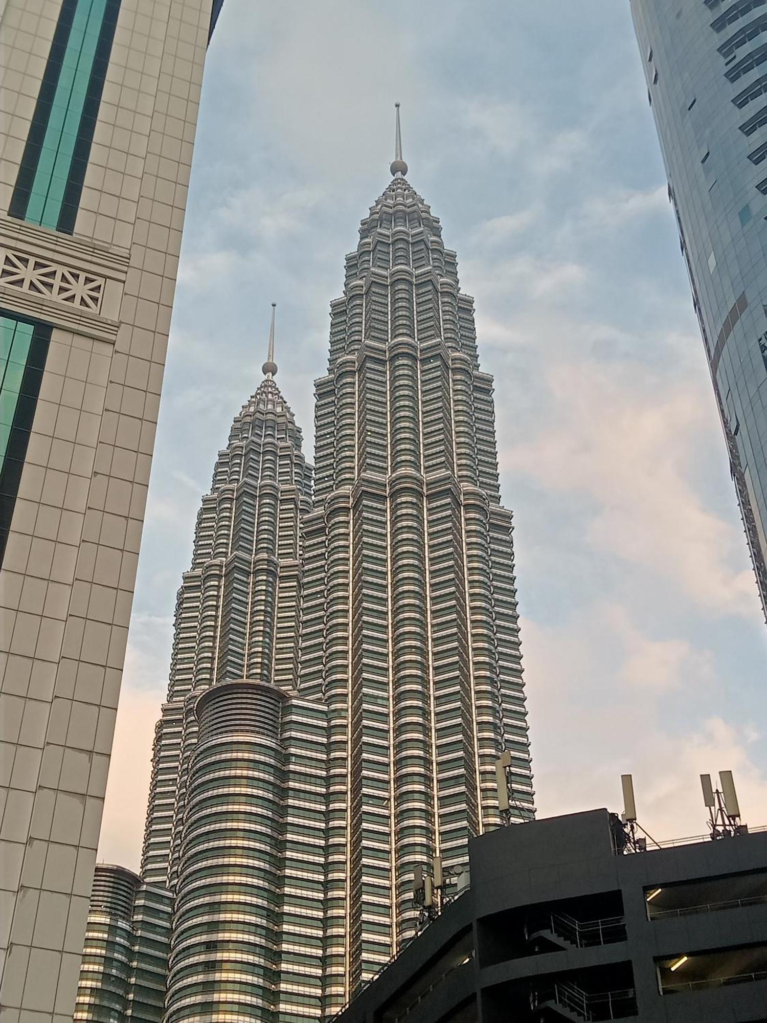 Sky Klcc By Razz Kuala Lumpur