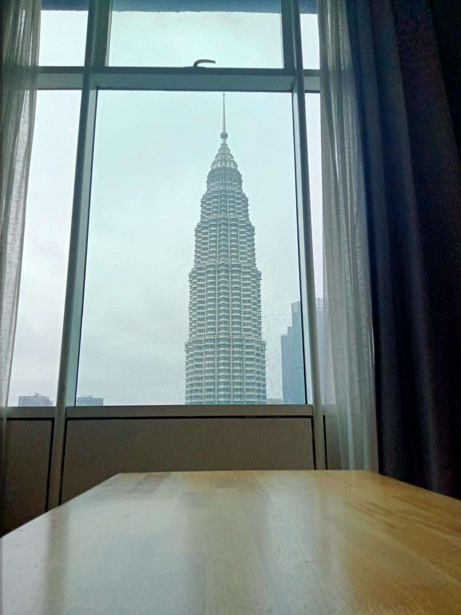 Sky Klcc By Razz Pangsapuri